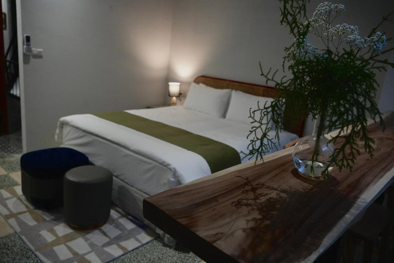 璿 旅 Syuan Hotel Tainan Luaran gambar