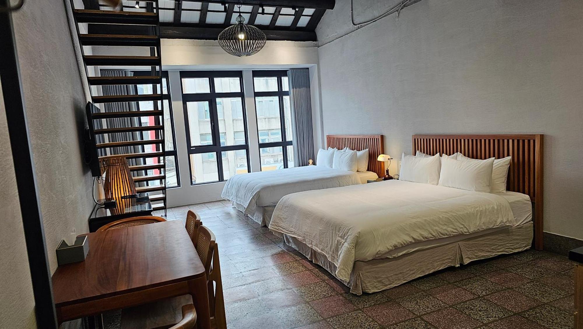 璿 旅 Syuan Hotel Tainan Luaran gambar
