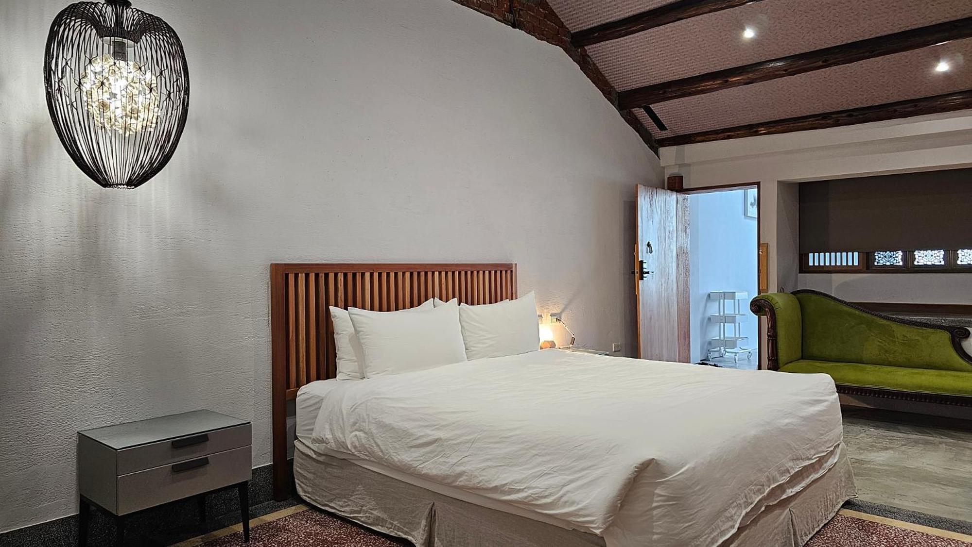 璿 旅 Syuan Hotel Tainan Luaran gambar