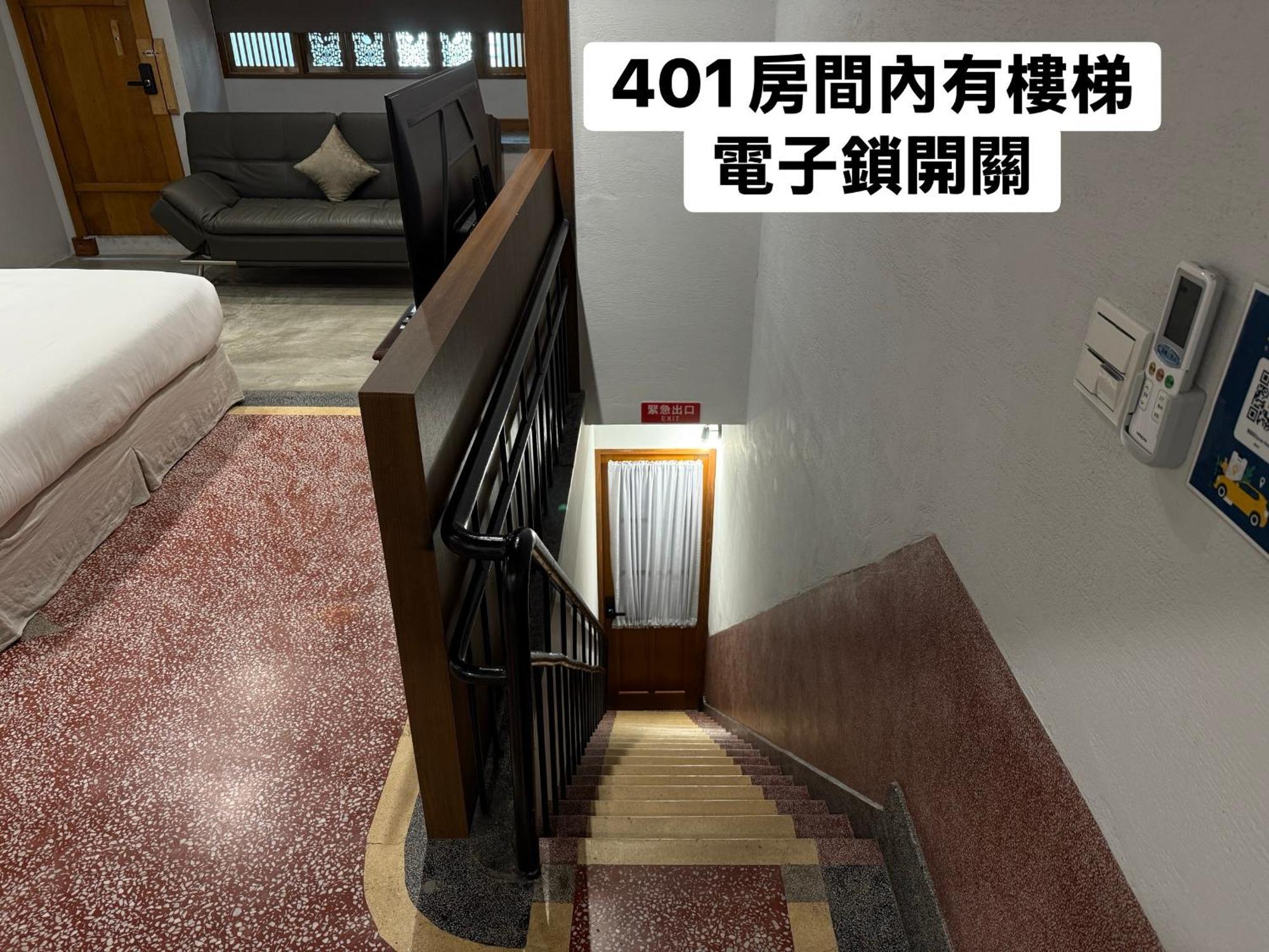 璿 旅 Syuan Hotel Tainan Luaran gambar